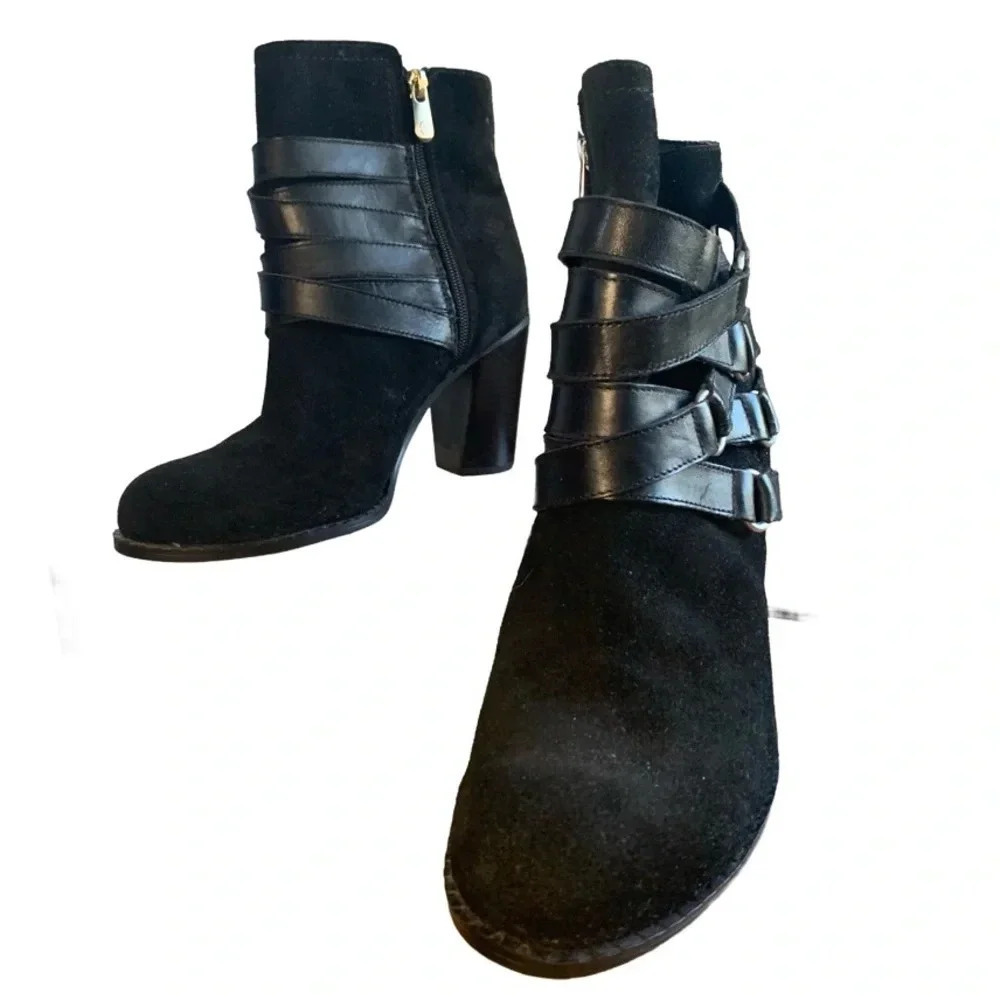 Adrienne Vittadini Black Suede Booties with Leather Strap Side Detailing. Size 8
